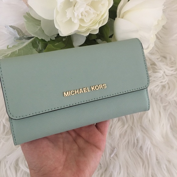 New Michael Kors jet set Large trifold wallet - Picture 7 of 8